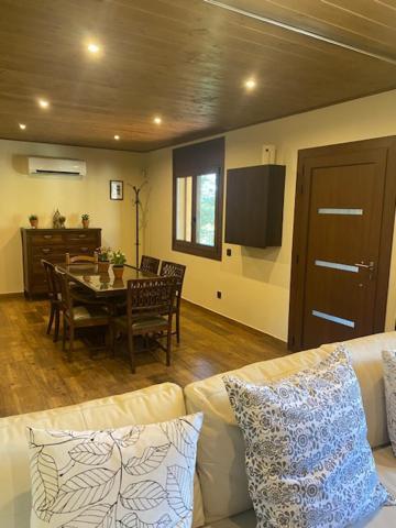 Casa Climent * Aviá
